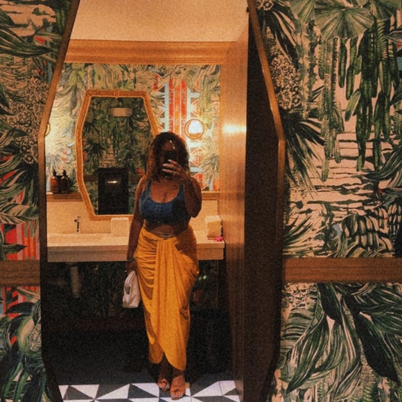 Meet your Posher, Nicole - Picture 8 of 12